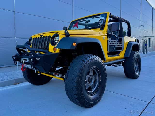 JEEP WRANGLER JK 3.8l YELLOW 2-DOOR