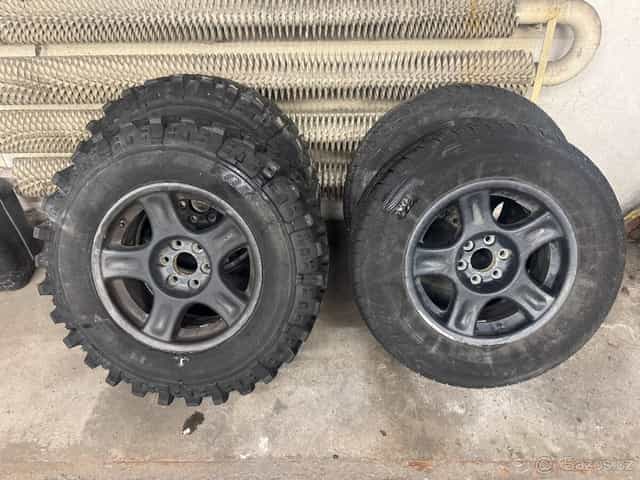 Kola NISSAN NAVARA, DOUBLE CAB, KING CAB