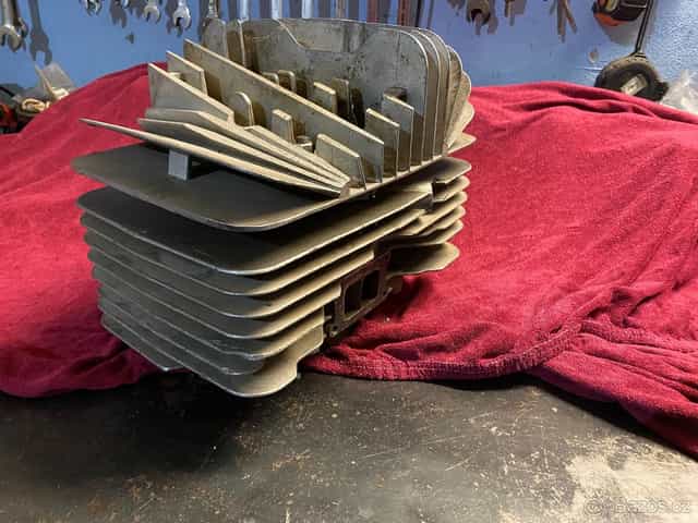 HLAVA A VÁLEC KTM 350 GS