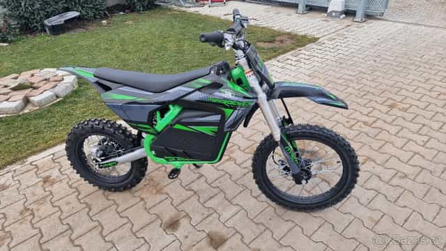 Elektrická motorka pitbike MRM EcoPit 5000W 72V, kola