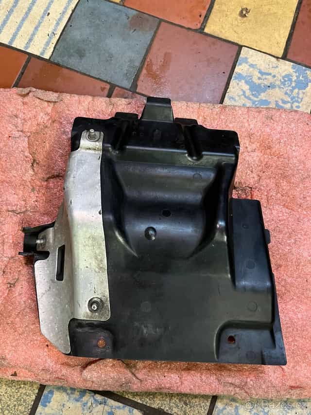 Zadní podsedlový blatník Honda CBR600R 05-06