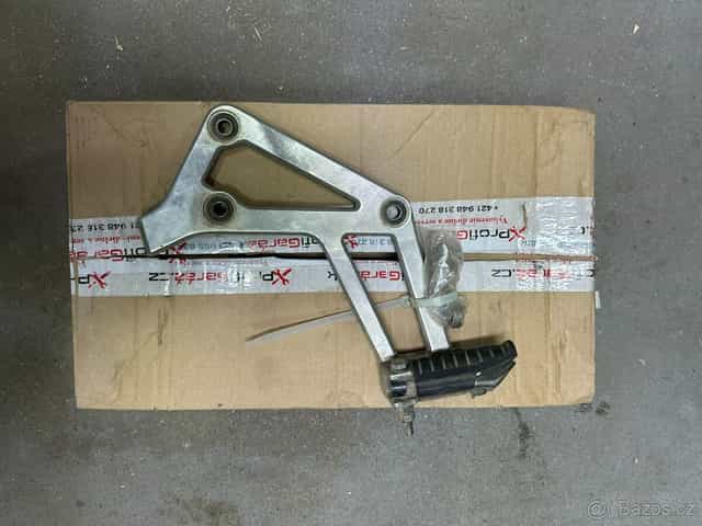 STUPAČKA zadní Levá - Honda XRV 750 RD04 r.v.90-92