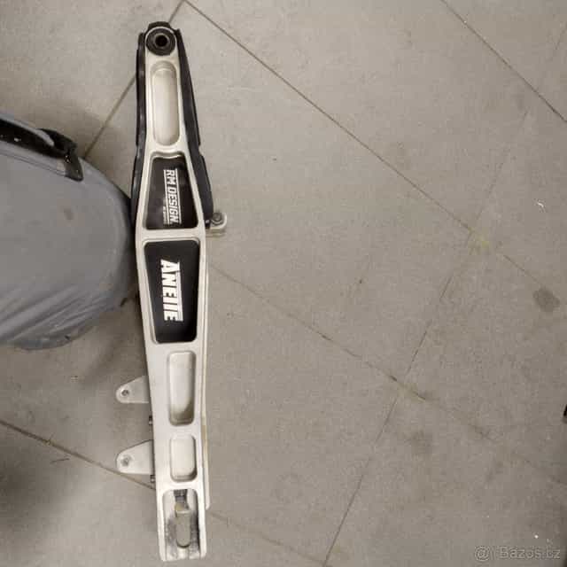 Dlouhá kyvná vidlice KTM sx 65