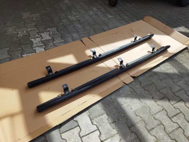 Jeep Wrangler JK pevnostní nášlapy