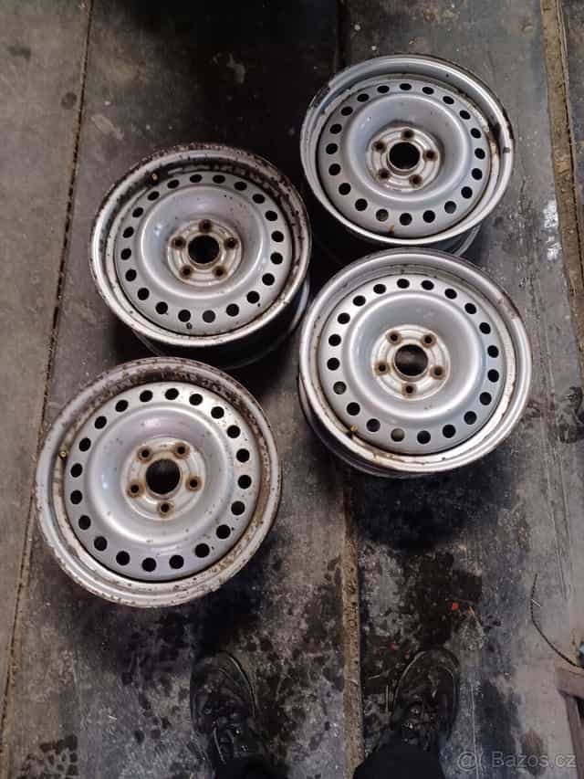 Prodám sadu original Honda disků 5 x 114,3 r16