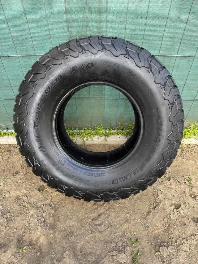 Prodám jednu ofroud pneumatiku BFGoodrich All Terrain T/A K