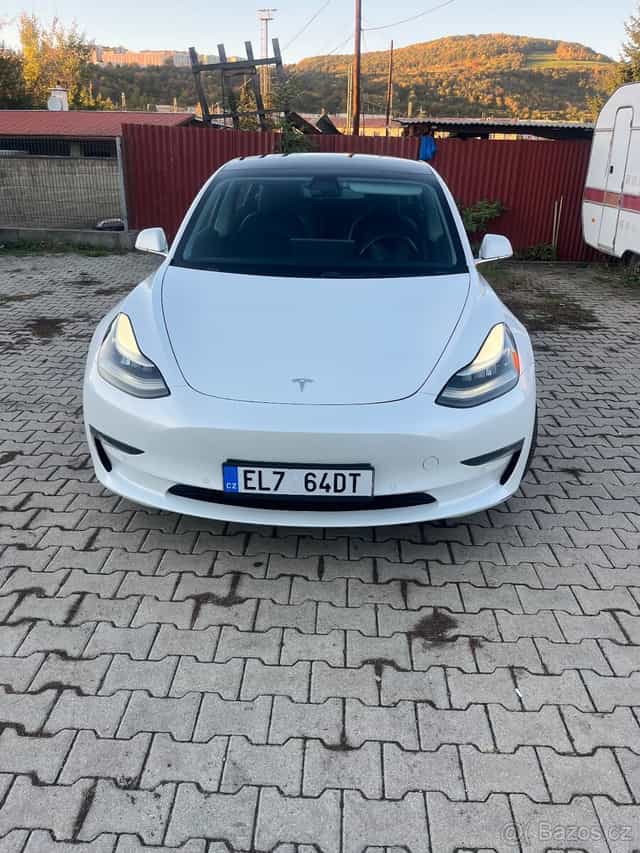 Prodam vyměním Tesla model 3 long range 366 kw