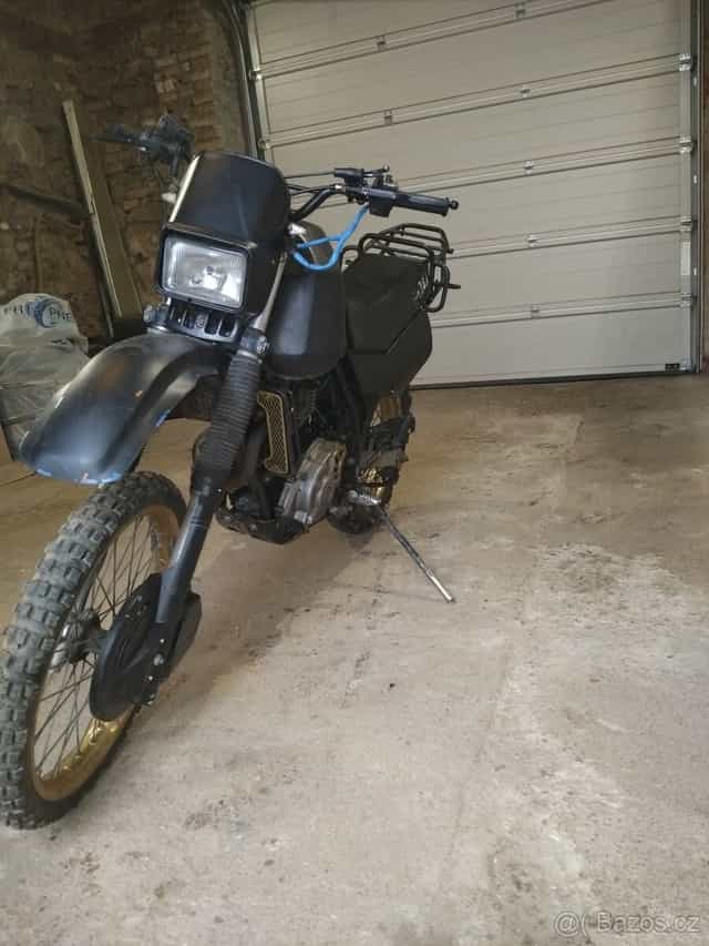 Suzuki dr 600