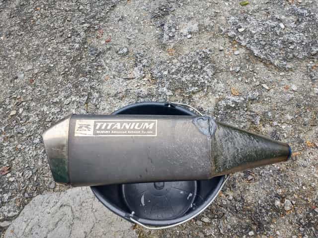 Originální výfuk – Suzuki GSX-R 1000 (2008)