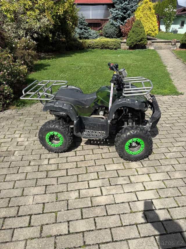 Dětská čtyřkolka