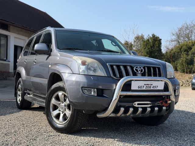 Toyota Land Cruiser 120 3.0D-4D 1.MAJITEL ČR NOVÉ