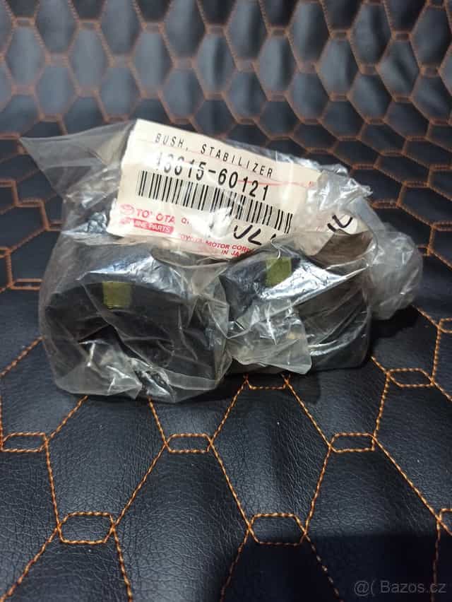 Silentblok uložení stabilizátoru OEM Toyota Land Cruiser