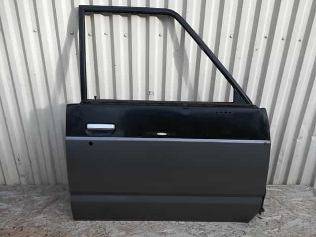 Pravé přední dveře Nissan Patrol GR Y60