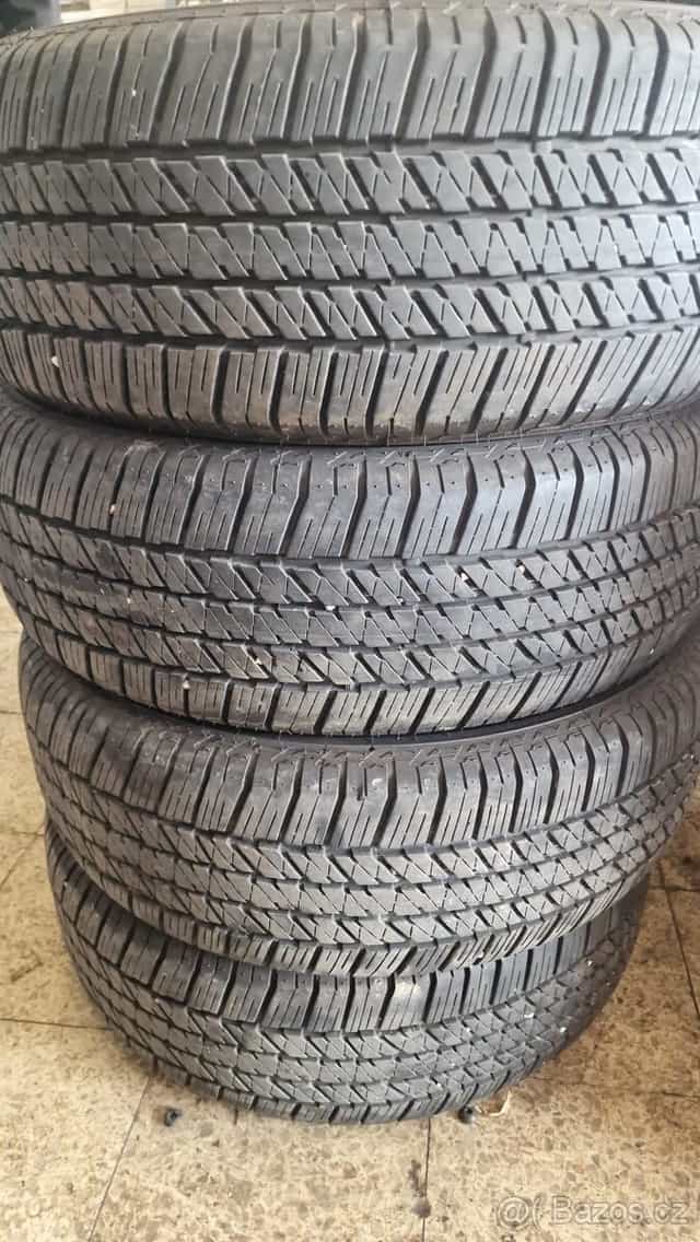 Bridgestone Dueler H/T 265/60r18 z Land Cruiser 150