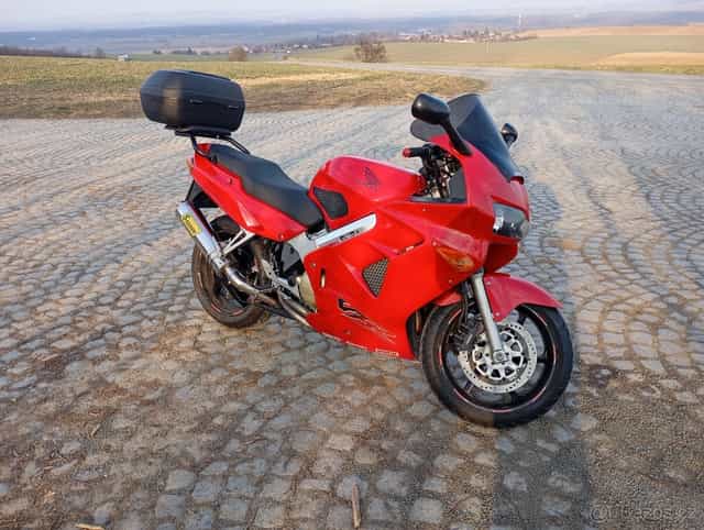 Honda vfr800 fi