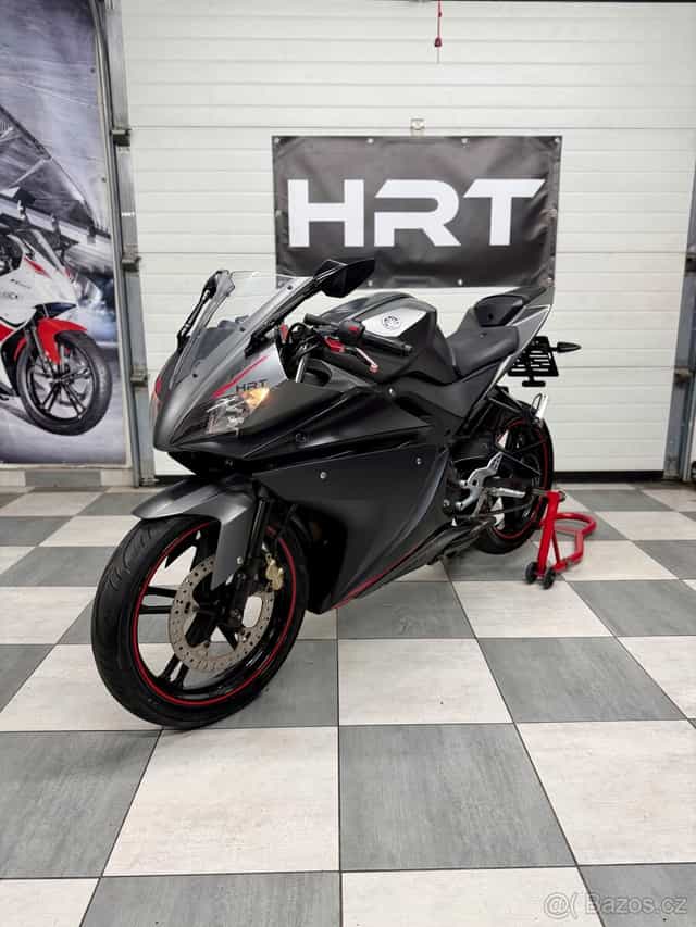 Yamaha YZF-R125 2011 26000KM TOP STAV ZÁRUKA