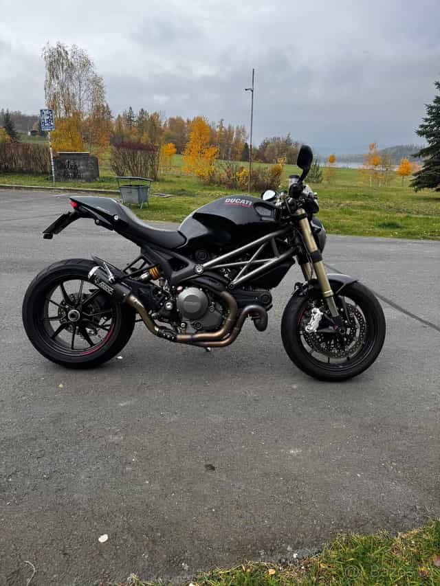 Ducati Monster 1100
