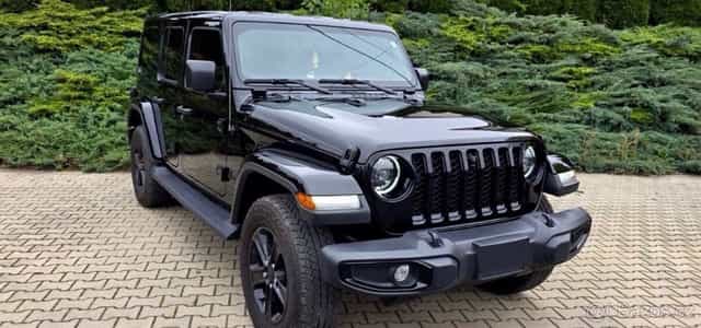 Jeep Wrangler Sahara Altitude