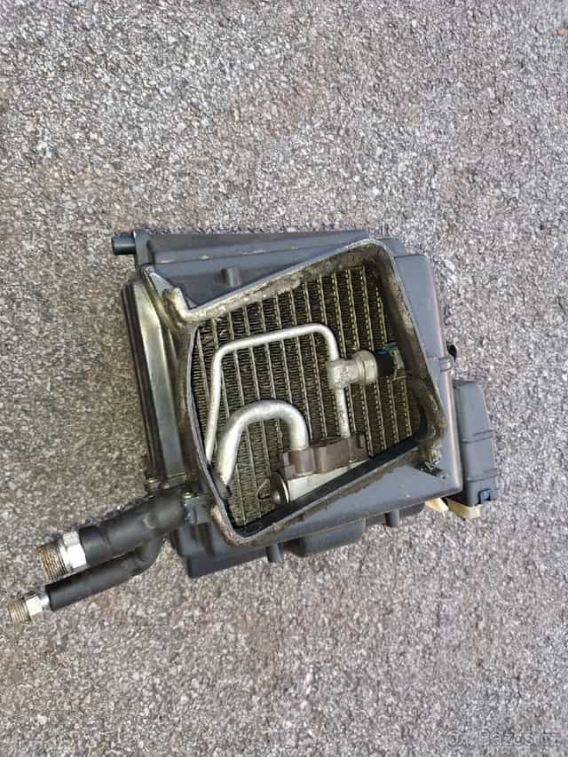 Toyota 4Runner 1988-1996 - výparník klimatizace