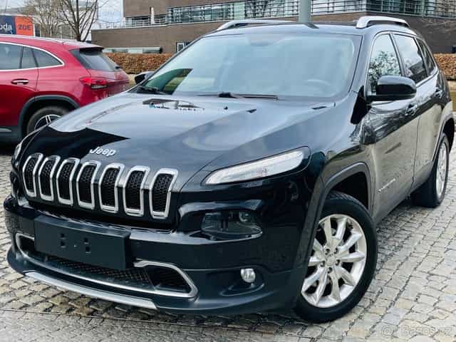 Jeep Cherokee 2.2D 4x4 147KW AUT FULL KAMERA VÝHŘEV SERVISKA