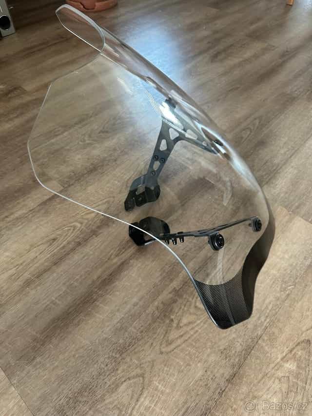 Štít na FC moto gladiátor 1000