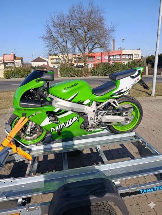 Kawasaki zx7r