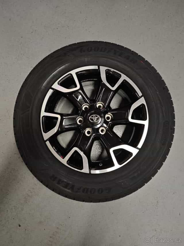 Zimní komplety Toyota Hilux GoodYear 265/60 R18