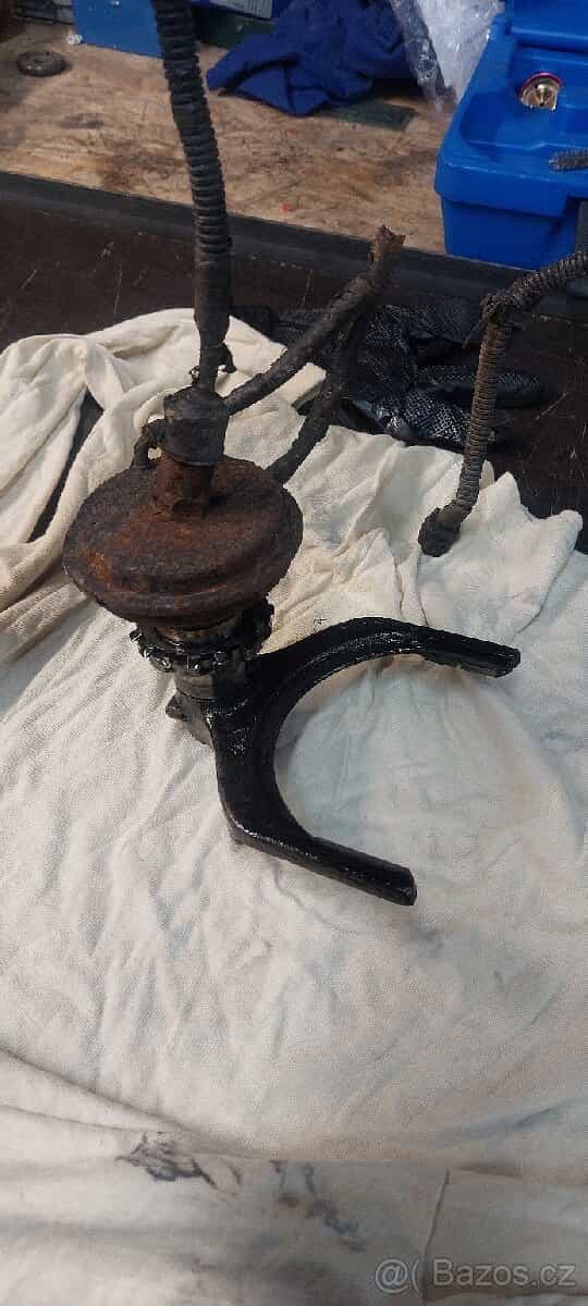 Originál zadní uzavěrka Patrol