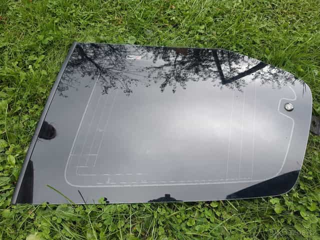 Boční okna/skla s anténou vč. těsnění - Toyota LC 120