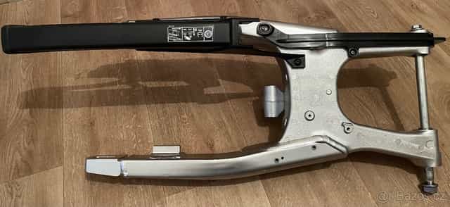 CRF 1100 Koncovka výfuku