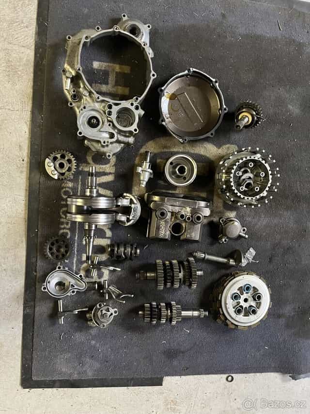 Díly motor YZ250F 2011-2013