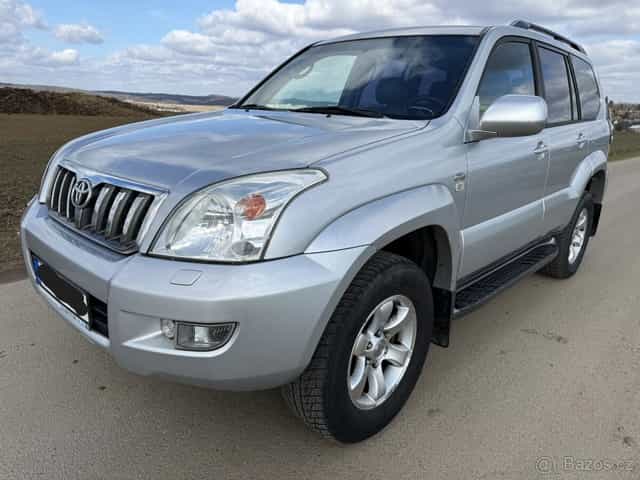 Toyota Land Cruiser 120 3.0 D-4D 122kw 7 míst