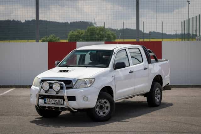 Toyota Hilux DC 2.5 I D-4D Terra