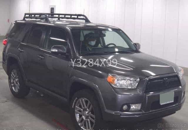 2x Toyota 4Runner