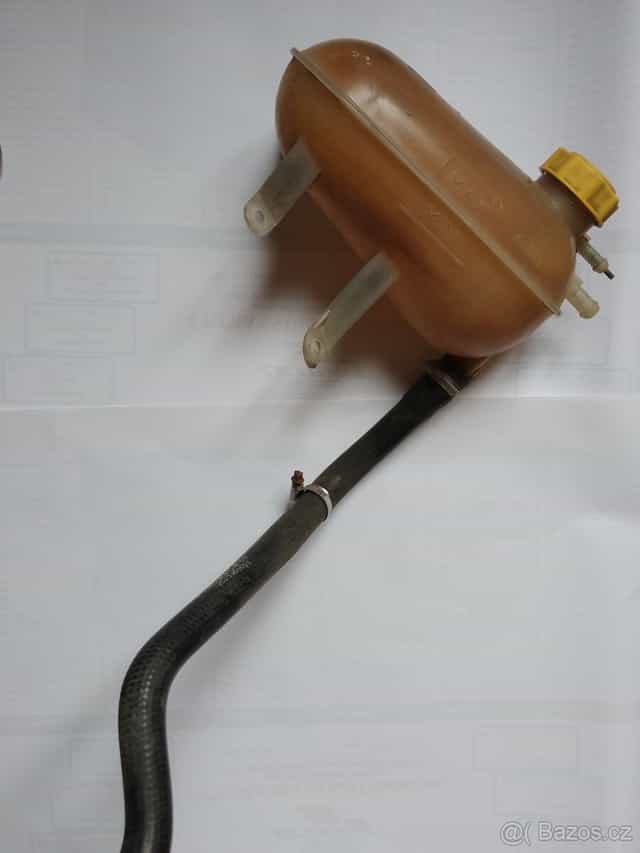 Expanzní nádoba na chladici kapalinu Ford sierra