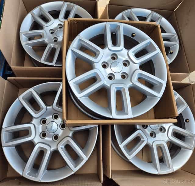Originál disky Land Rover / Defender r19 silver