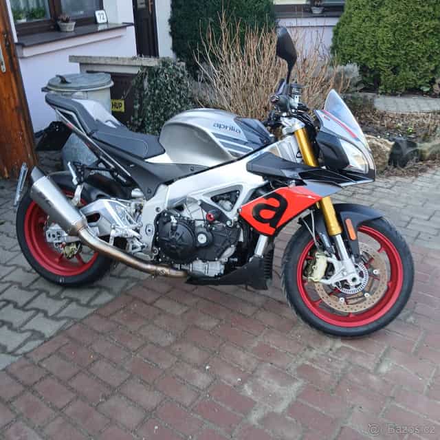 Aprilia tuono v4 1100 rr
