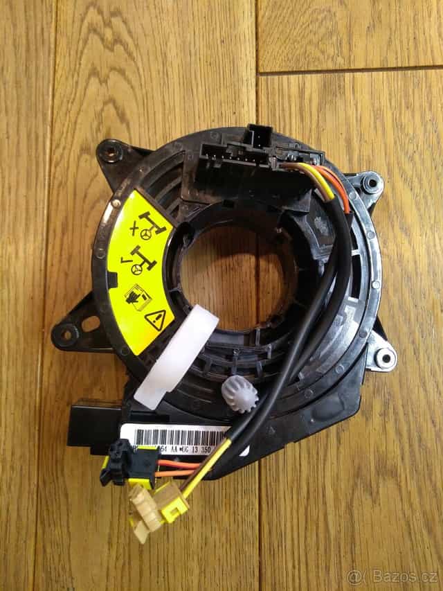 LR018556- kroužek volantu Land Rover