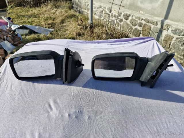 Ford Sierra zpětná zrcátka.