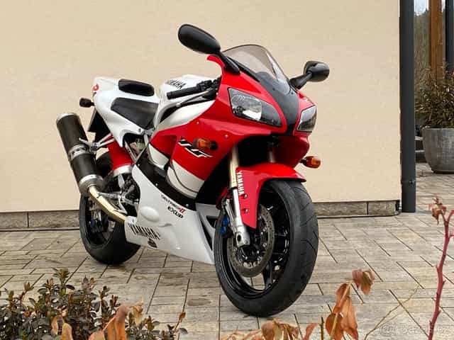 Yamaha R1