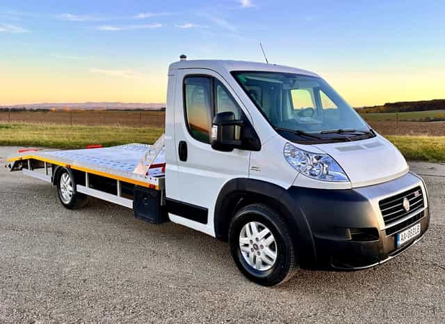 Fiat Ducato odťahovka 3.0 TDi, webasto, NAVI, temp, posteľ