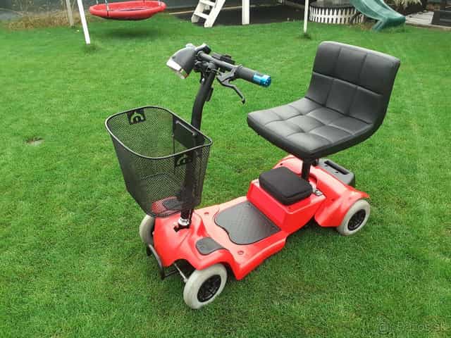 Elektrický vozík pre seniorov