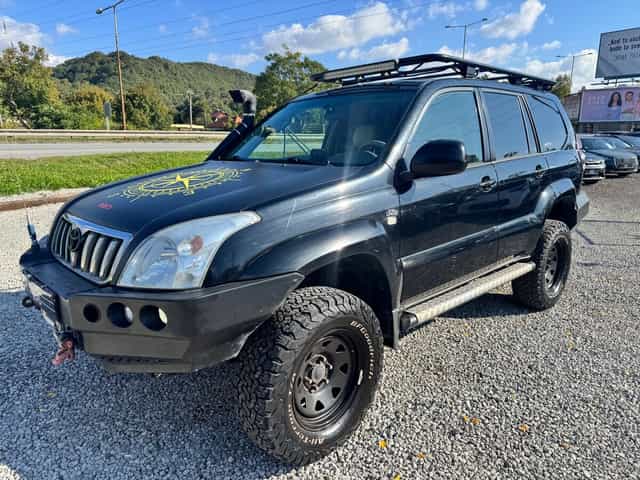 Toyota Land Cruiser 120 Prado