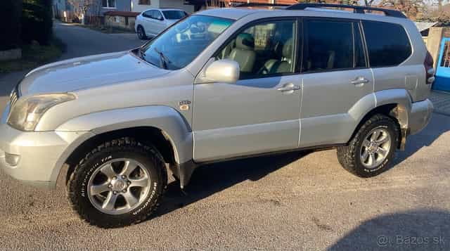 Toyota Landcruiser 120