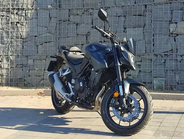 Honda CB500FA Hornet, 1900km, 5/2025 kúp. v SR.