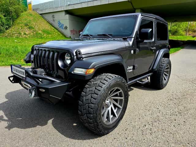 Jeep Wrangler Sport JL, 35" Pneu, 3,6 V6, DPH, NEBOURANÉ