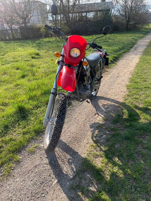 Predám YUKI ST 125 GY4