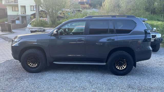 Toyota Disky Pneumatiky Nokian Outpost AT 265/70/R17