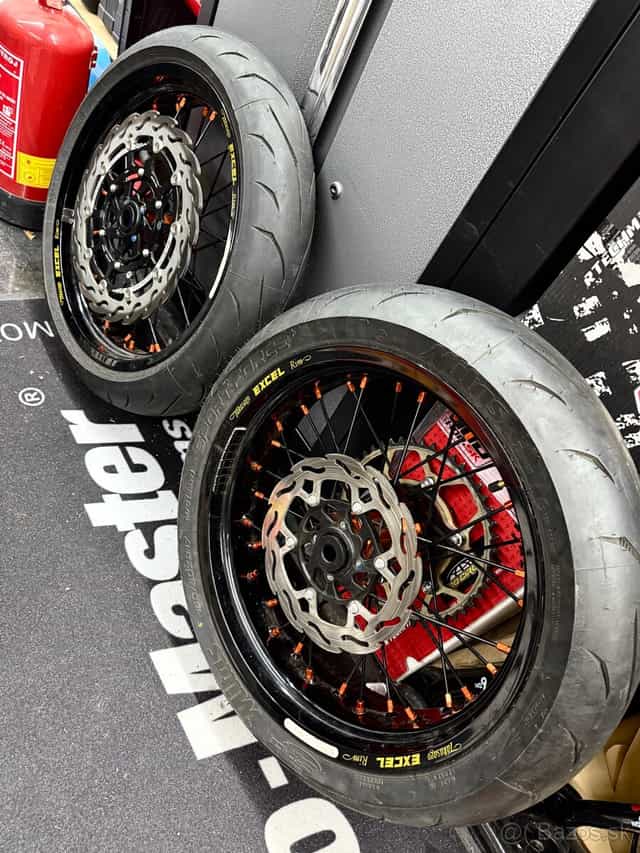 Zánovné Supermoto kolesá KTM