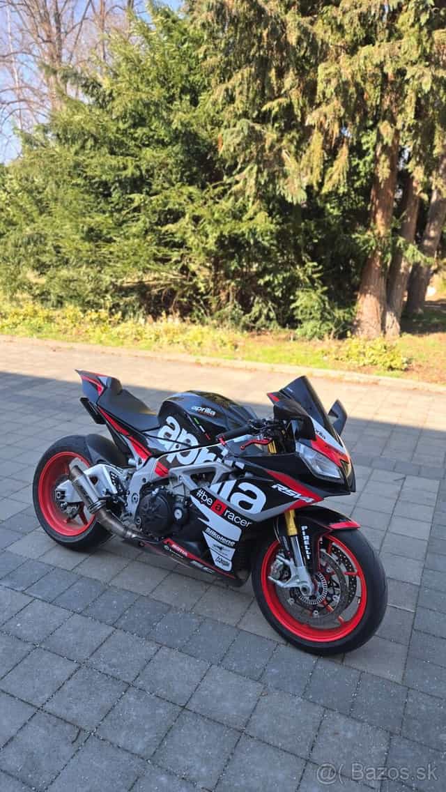 Aprilia RSV4 APRC RR